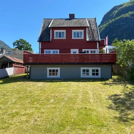 Aurland Guesthouse 4* Aurland