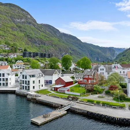 Aurland Guesthouse Gæstehus 4*